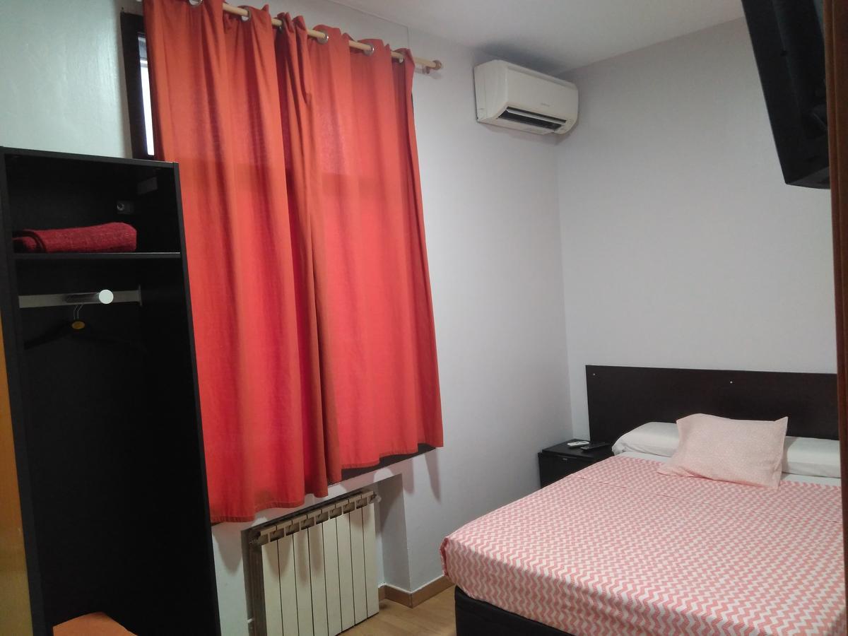 Village Rooms Multicolor 马德里 外观 照片